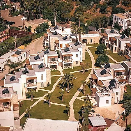 Mavi Turkbuku Ξενοδοχείο 3*